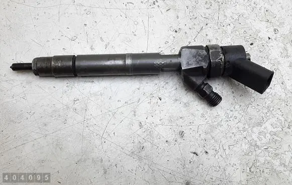 Mercedes-Benz A W168 Fuel injector 0445110015 A6680700287