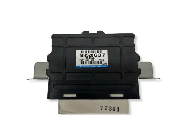Mitsubishi Pajero Gearbox control unit/module MR528637