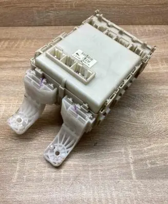 Toyota Prius (XW20) Fuse module 406220119 41030597