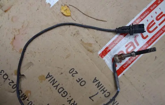 Alfa Romeo Brera Exhaust gas temperature sensor 55207108