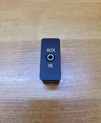 BMW 3 E92 E93 AUX in-socket connector 6930561