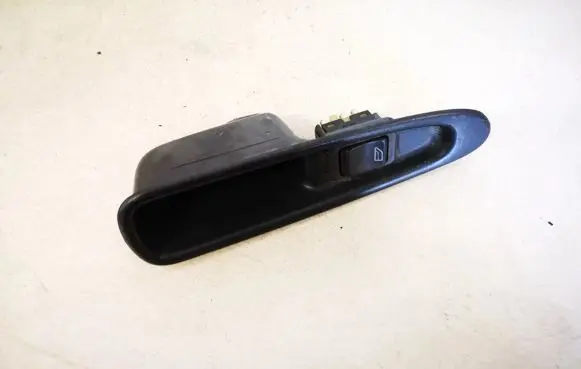 Volvo S40, V40 Electric window control switch 03458228