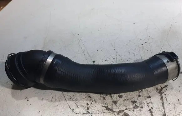 BMW 5 E60 E61 Intercooler hose/pipe 7803747