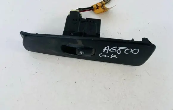 SsangYong Rexton Electric window control switch 8584008000 85840-08000