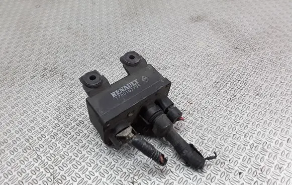 Volvo S40, V40 Glow plug pre-heat relay 7700107794
