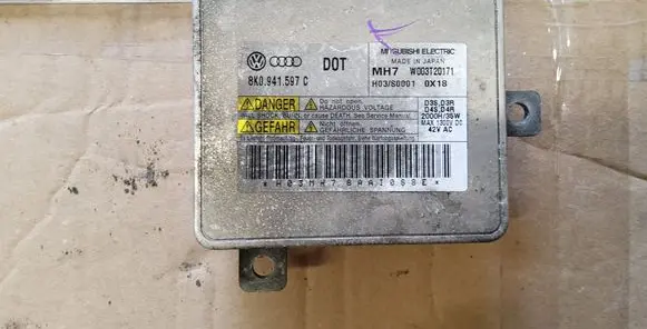 Audi Q5 SQ5 Headlight ballast module Xenon 8K0941597C