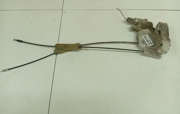 Subaru Legacy Front door lock 
