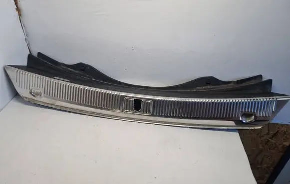 Audi A8 S8 D4 4H Trunk/boot sill cover protection 4H0863471