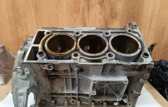 Mercedes-Benz C W205 Engine block A2760108812 A2760102514 276823