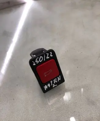 Opel Astra L Tailgate/boot open switch button 9810618277