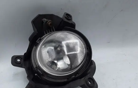 KIA Carens II Front fog light 922011D0
