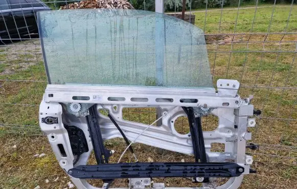 BMW i3 Front door