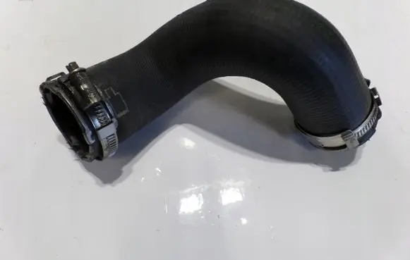 Audi A4 S4 B7 8E 8H Intercooler hose/pipe 8E0145790G