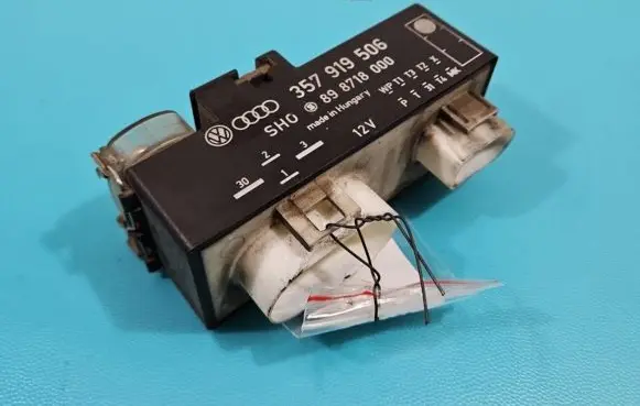 Seat Alhambra (Mk1) Coolant fan relay 357919506 IMPRK1395871
