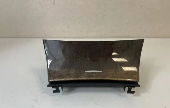 Mercedes-Benz E W211 Car ashtray A2116802852