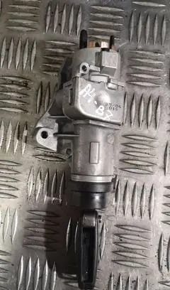 Audi A4 S4 B7 8E 8H Ignition lock 4b0905851q
