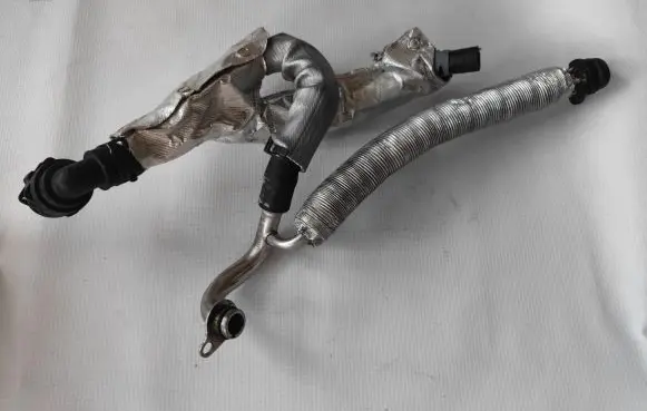 Audi A3 S3 8V Turbo turbocharger oiling pipe/hose 06K121497