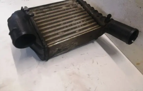 Audi A4 S4 B5 8D Intercooler radiator 959145880