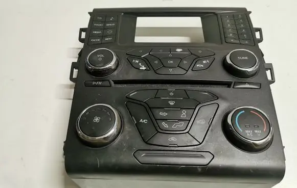 Ford Fusion II Central console control unit GS7T18E243EB