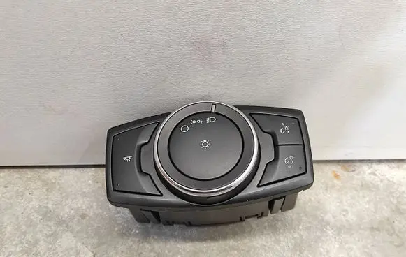 Ford Explorer V Light switch GB5T13D061BCW