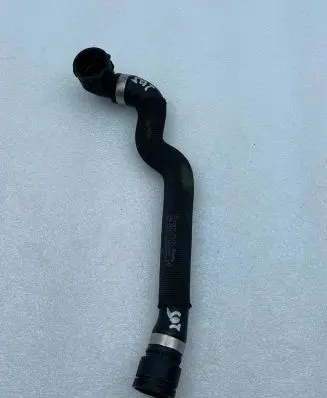 Mercedes-Benz C W205 Engine coolant pipe/hose A2055014784