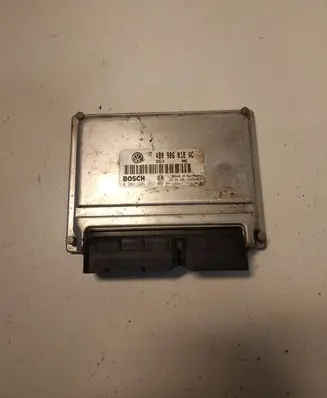 Volkswagen PASSAT B5 Engine control unit/module 4B0906018AC