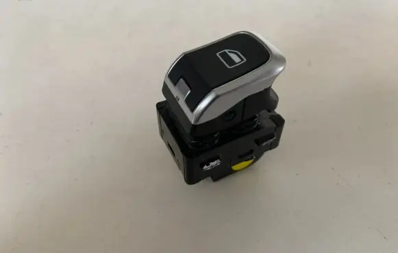 Audi A3 S3 8V Electric window control switch 8V0959855A