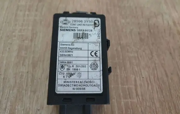 Nissan X-Trail T30 Door central lock control unit/module 285963Y50