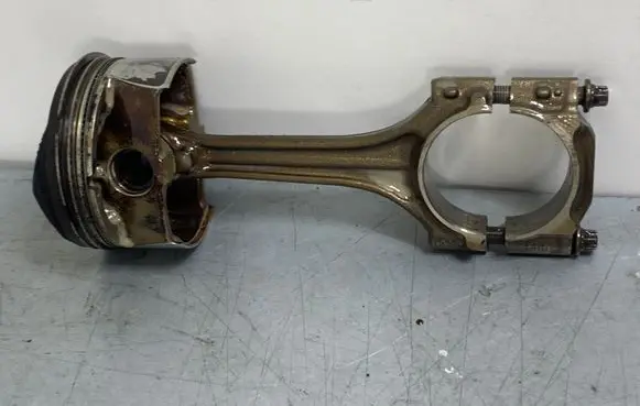 Volkswagen Touran I Piston 