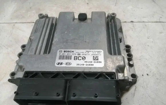 Hyundai i30 Engine control unit/module 391402ABB0 0281031578 1039S85312