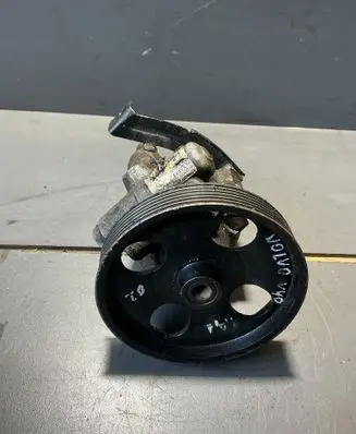 Volvo S40, V40 Power steering pump 26092070