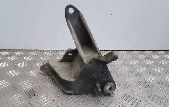 Opel Astra J Engine mounting bracket 13248664