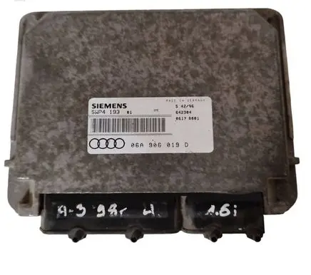 Audi A3 S3 8L Engine control unit/module 06A906019D 5WP4153