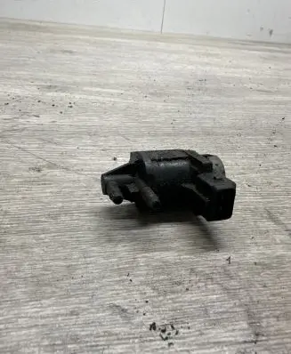Volkswagen PASSAT B6 Vacuum valve 1J0906283A