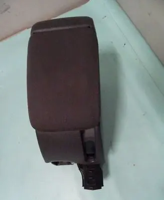 Volkswagen Golf V Armrest 1K5864251B