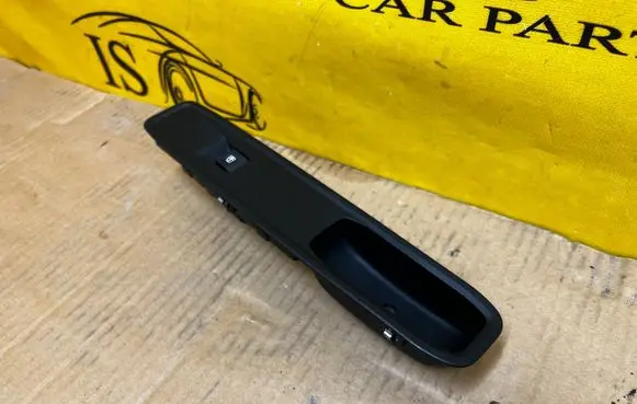Dacia Sandero III Electric window control switch 809611215R