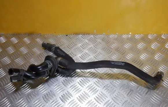 Audi Q7 4M Engine coolant pipe/hose 4M1819337