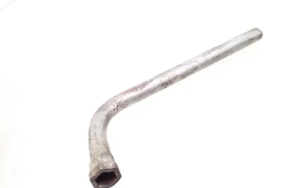 Volkswagen Bora Wheel nut wrench 8N0012219