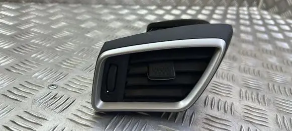 Nissan Qashqai Dashboard side air vent grill/cover trim 687614EA0A