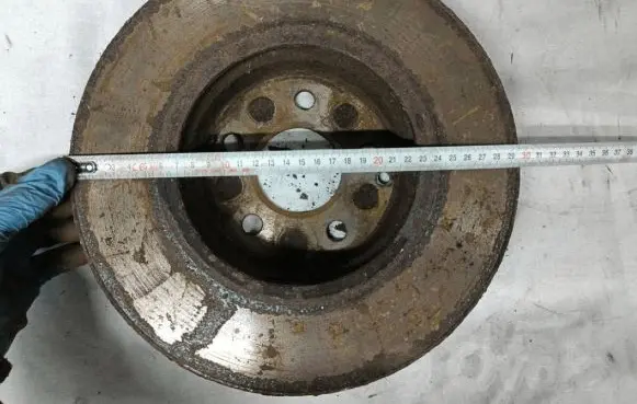 Mercedes-Benz E W212 Front brake disc