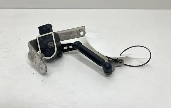 BMW 8 G15 Rear air suspension level height sensor 2959574 6869137