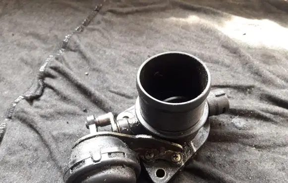 Renault Trafic II (X83) Engine shut-off valve 1123