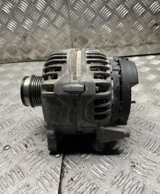Volkswagen PASSAT B5 Generator/alternator 028903031