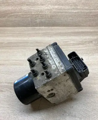 Volkswagen PASSAT B6 ABS Pump 3C0614095P 16027201