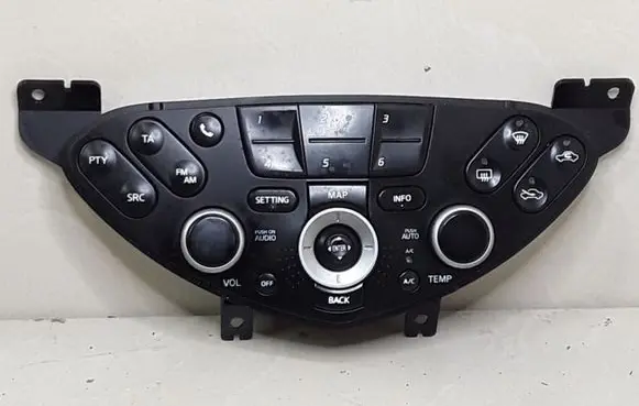 Nissan Primera Climate control unit 28395AV610 CSW5840C