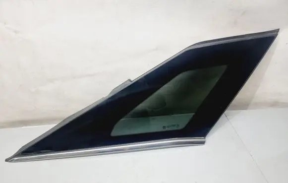 Peugeot 3008 II Rear side window 9810719580