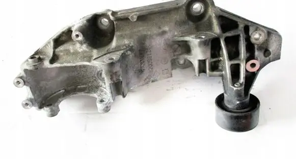 Renault Scenic III - Grand scenic III Generator/alternator bracket 8200881264