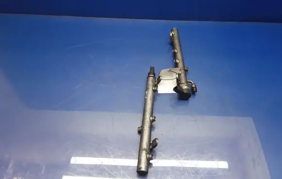 Mercedes-Benz E W211 Fuel main line pipe A6420700695002 A0041536728 A6420700495004