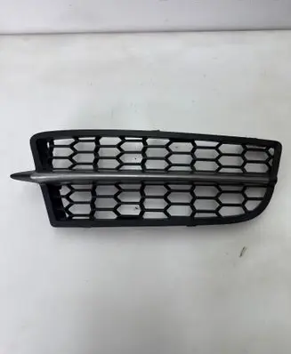 BMW 1 F20 F21 Front bumper lower grill 3806008