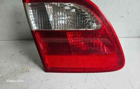 Mercedes-Benz E W211 Tailgate rear/tail lights A2118201364